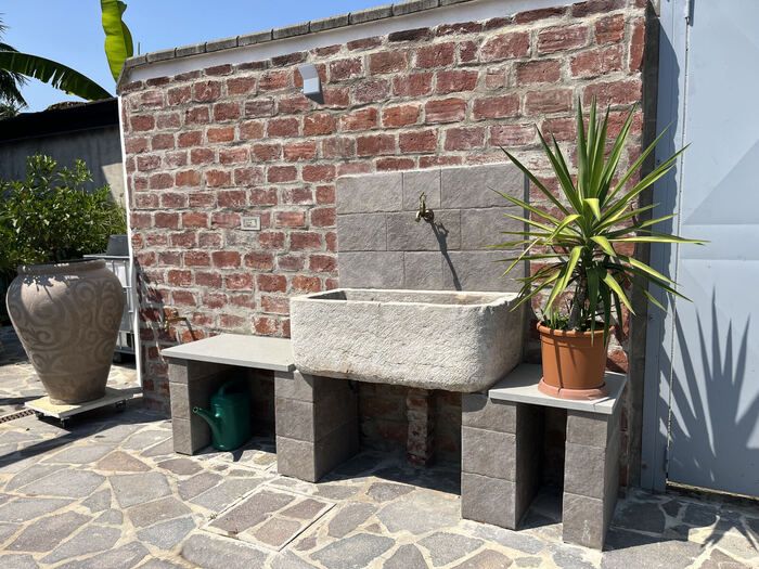 Lavabo in pietra finito